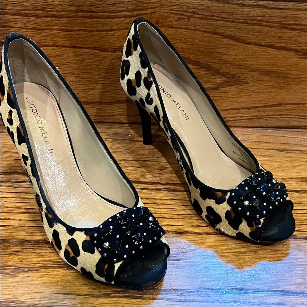 ANTONIO MELANI Animal Print leopard Peep Toe Heels sz 8 worn once